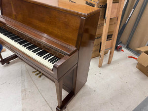 1974 Wurlitzer Upright Piano – Model 2924 (Mahogany Finish)