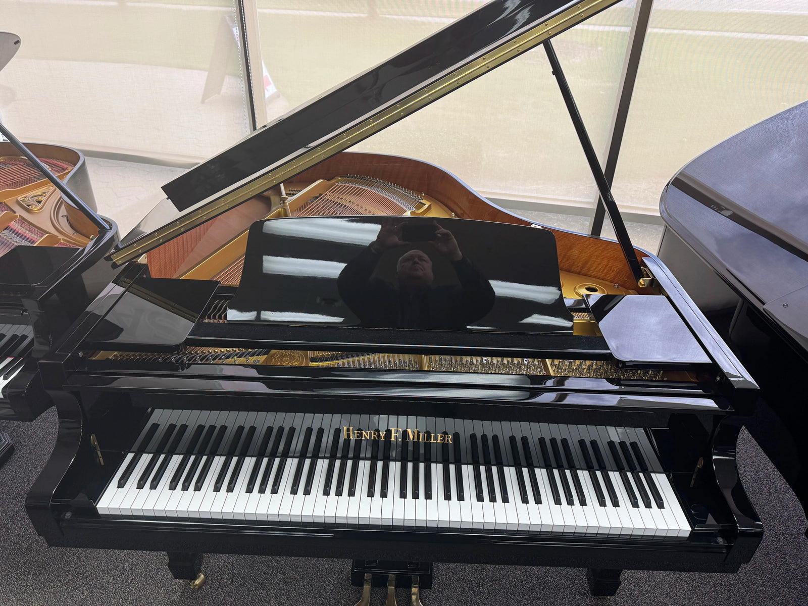 Henry F Miller KC 170 PE  5’6” Grand Piano
