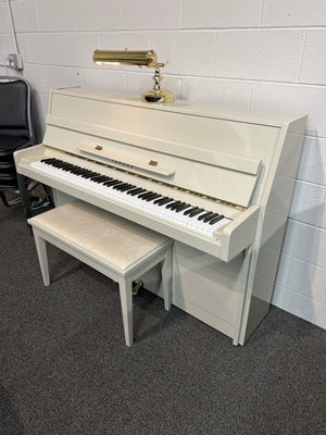 Yamaha M1B (43")
